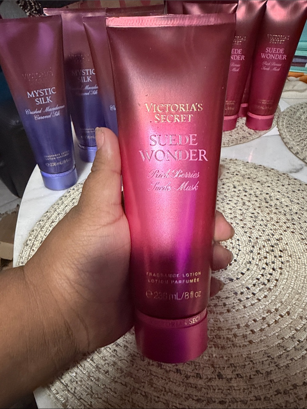 Suede Wonder VS Fragrance Lotion - Picture 4 of 5